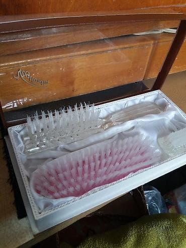 подарочные наборы косметики: Подарочный набор предметов по уходу 250сом — 1