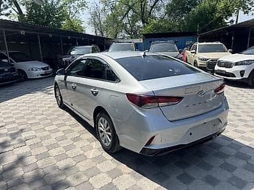 э 2: Hyundai Sonata: 2019 г., 2 л, Автомат, Газ, Седан — 4