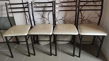 детскую парту со стульчиком: Кухонный стол и стул, Б/у, Самовывоз, Платная доставка, цвет - Бежевый — 4