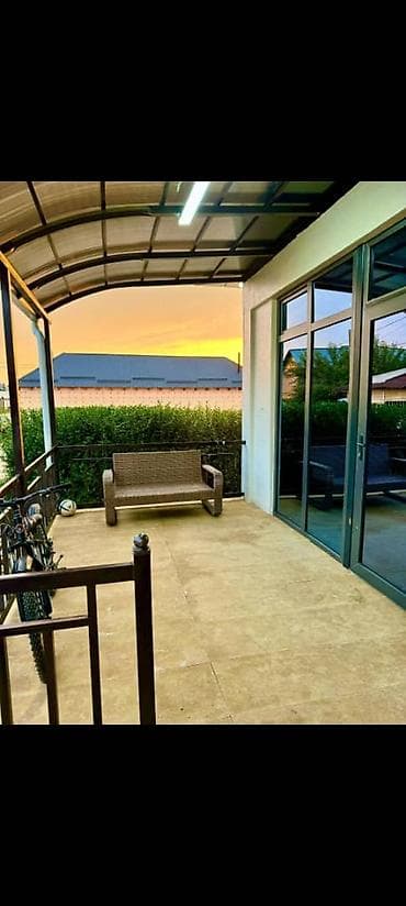 ищу пол дома: Одноэтажный современный дом с террасами и двором. - Архитектура — 8