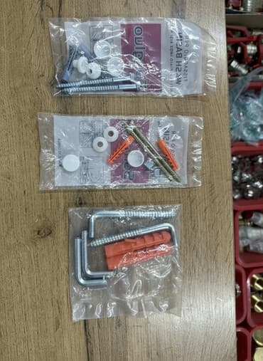 крепление для кафеля: Набор крепежных элементов для раковины, включающий в себя винты с — 1