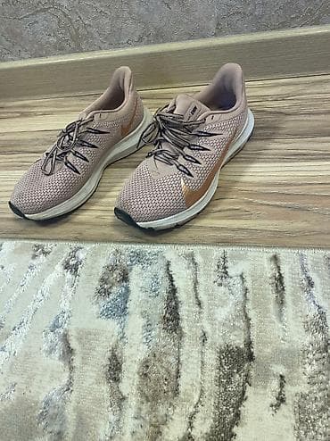 Кроссовки, 36, 36.5, 37, Nike, Б/у, Самовывоз, Платная доставка