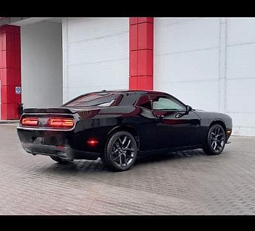 Dodge Challenger: 2021 г., 3.6 л, Автомат, Бензин, Купе — 4