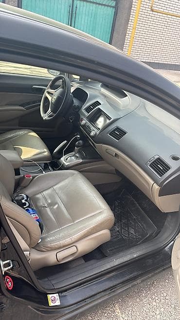цывик: Honda Civic: 2009 г., 1.3 л, Вариатор, Бензин, Седан — 6
