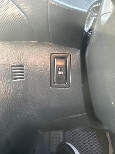 range rover 2003: Toyota Avensis: 2003 г., Автомат, Бензин, Седан — 8