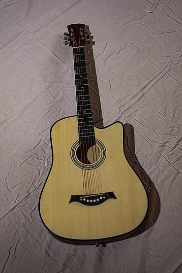 Барабаны: Акустическая гитара с вырезом (cutaway), форма корпуса — дредноут — 3