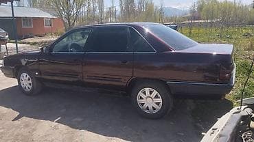 infinity fx35: Audi 100: 1989 г., 2.3 л, Седан — 4