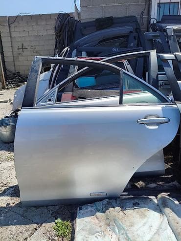 Унаа тетиктери: Эшик Арткы сол Toyota, Колдонулган, Оригинал — 1