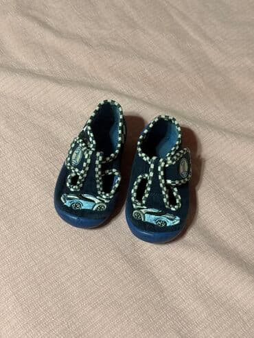 Продаю детские польские тапочки,в идеальном состоянии,500с at lalafo.kg Продаю детские польские тапочки,в идеальном состоянии,500с