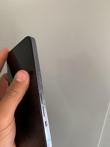 iphone 17 pro maz: IPhone 13 Pro, Б/у, 128 ГБ, Голубой, 73 % — 4