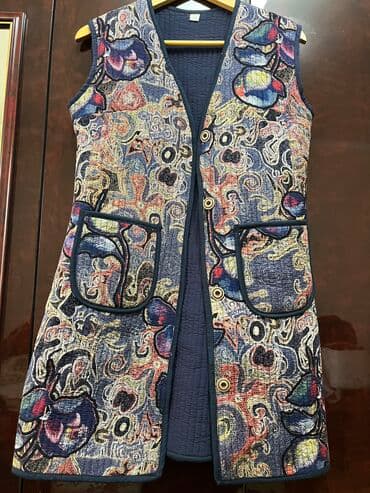 прокат мужских костюмов [возьми на прокат] бишкек фото: Продаю чепкен. Новый-44-46 размер — 2