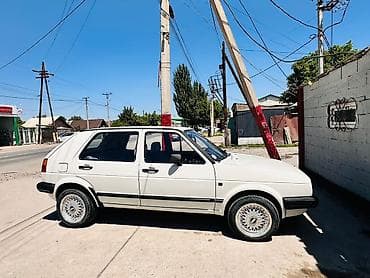 Унаа: Volkswagen Golf: 1987 г., 1.8 л, Кол менен иштөөчү, Бензин, Хетчбек — 3