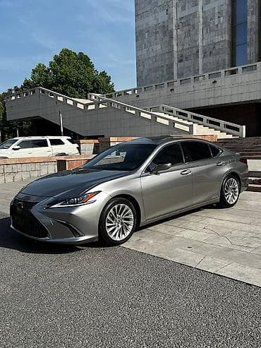 lexus es 300h 2018: Lexus ES: 2020 г., 2.5 л, Автомат, Гибрид, Седан — 1