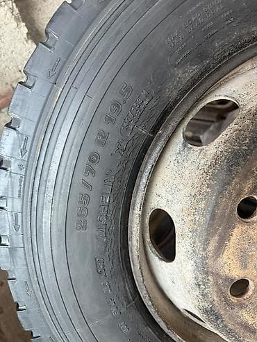 470 жх: Шиналар 265 / 70 / R 19.5, All-season, Колдонулган, Комплект, Жүк ташуучу унаалар/Автобустар, Франция, Michelin — 6