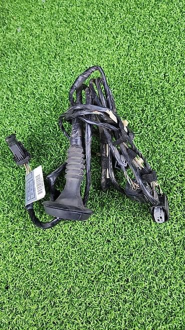 audi e tron: Проводка Номер / 7 / Проводка датчиков парковки задних Проводка — 1