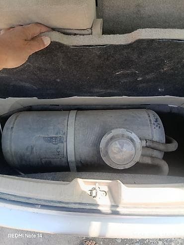 gac aion v: Toyota Ipsum: 2002 г., 2.4 л, Автомат, Газ, Минивэн — 6