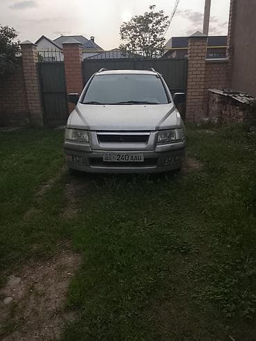 mazda 2000: Mitsubishi Space Wagon: 2003 г., Ручные, Бензин, Минивэн — 7