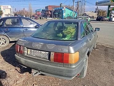 Audi: Audi 80: 1988 г., 1.8 л, Механика, Бензин, Седан — 1