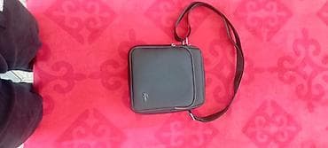 Сумка через плечо компактного формата - Цвет: черный - Материал