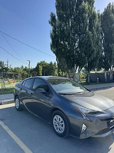 prius v: Toyota Prius: 2018 г., 1.8 л, Вариатор, Гибрид, Хэтчбэк — 2