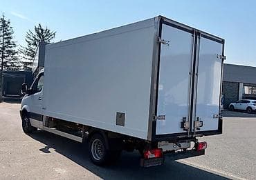 рефы: Рефрижераторный фургон Mercedes‑Benz Sprinter Длина будки 4,30 Мотор — 3