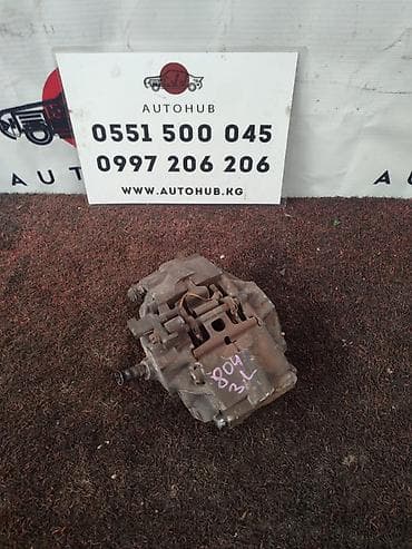 mersedes e 230: Задний левый суппорт Mercedes-Benz 2001 г., Оригинал — 1