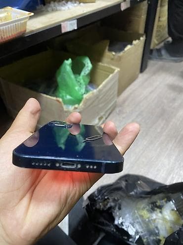 apple mac: Смартфон Apple iPhone (серия с плоскими гранями, цвет — 2