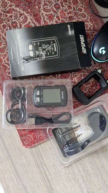 купить колесо на электросамокат: Велошлем Giro с фирменной аэрографикой Red Bull + велокомп iGPSORT — 6