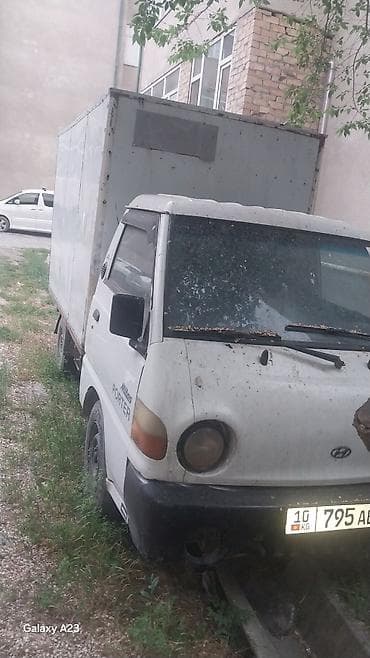 mitsubishi pojero: Легкий грузовик, Hyundai, Стандарт, Б/у — 3