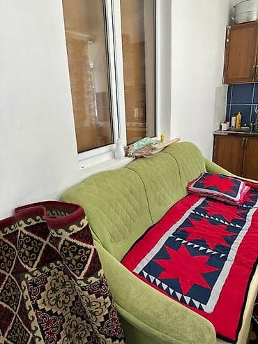 комод с зеркалом в спальню: Продается: кухонный модуль+ кровать+шкаф+межкомнатные двери ( Чолпон — 2