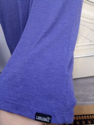 спортивное оборудование: Футболки — 2