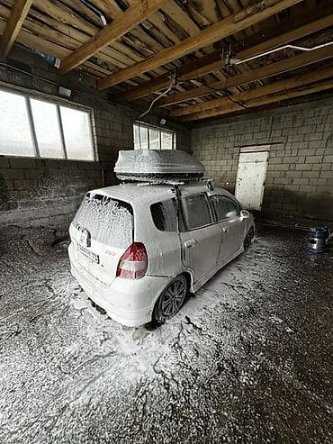 радиатор степвагон: Honda Fit: 2002 г., 1.3 л, Хетчбек — 4