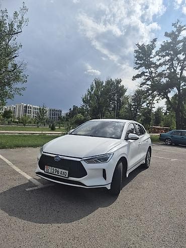 e2: BYD E2: 2022 г., Автомат, Электромобиль, Хэтчбэк — 1