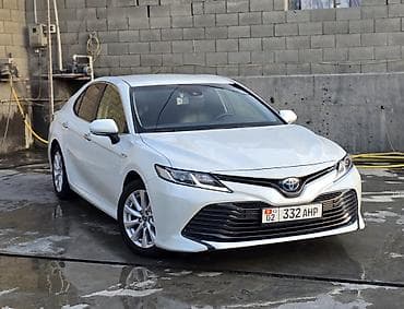 Toyota Camry: 2019 г., 2.5 л, Вариатор, Гибрид, Седан