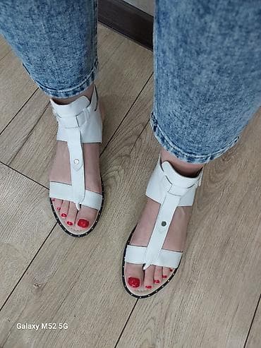 adidas 41: Босоножки, 41, Новый, цвет - Белый, Самовывоз — 8