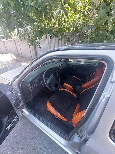 mini coper: Volkswagen Golf: 1994 г., 1.6 л, Механика, Бензин, Хэтчбэк — 8