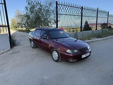 Daewoo Nexia: 2010 г., 1.5 л, Механика, Бензин, Седан