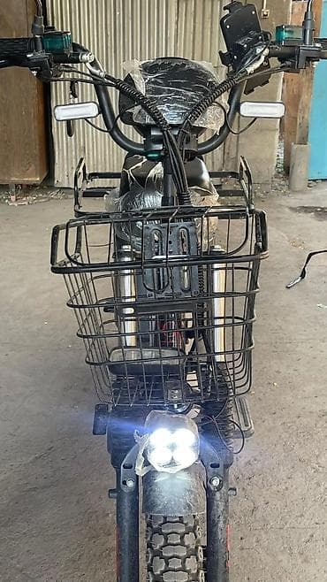 Электрический грузовой скутер/мопед для города и доставки