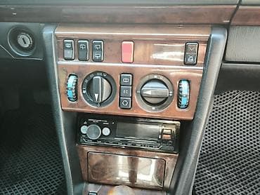 мерен: Mercedes-Benz E-Class: 1995 г., 2.2 л, Автомат, Бензин, Универсал — 10