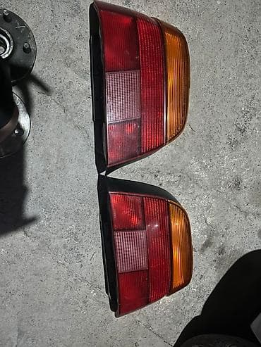 bmw e36: Запчасти BMW E39 (стопы Hella, ступицы 4.4) + приборка Golf 3 Продаю — 2