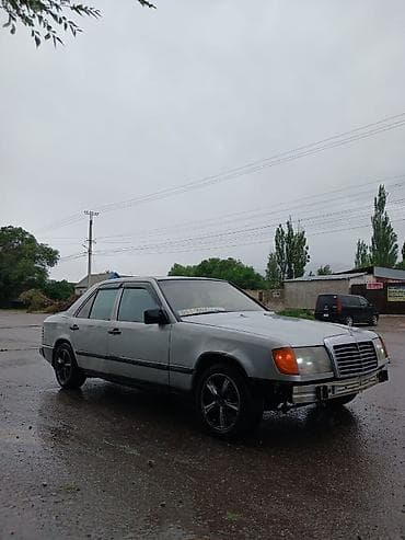 тягач мерс: Mercedes-Benz W124: 1988 г., 2.3 л, Механика, Бензин, Седан — 1