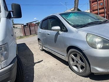 belarus mtz 82: Honda Fit: 2003 г., 1.3 л, Автомат, Бензин, Хэтчбэк — 4