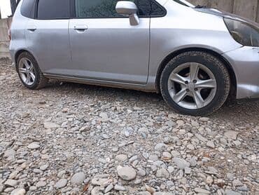 шины на ниву р16: Колеса в сборе 185 / 60 / R 15, Зима, Б/у, Комплект, Легковые, отверстий - 4 — 4