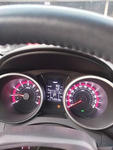 парктроники: Ssangyong Tivoli: 2019 г., 1.5 л, Автомат, Бензин, Кроссовер — 5