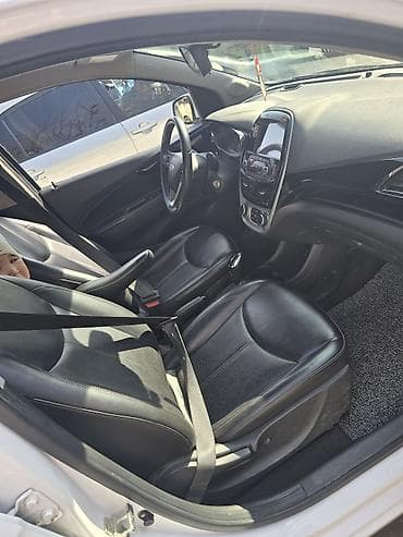 ef m: Chevrolet Spark: 2016 г., Автомат, Хэтчбэк — 1