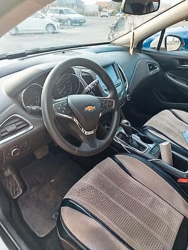 1: Chevrolet Cruze: 2018 г., 1.4 л, Вариатор, Бензин, Седан — 5