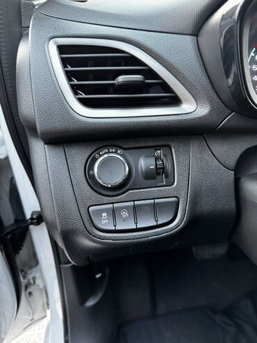 запчасти на нексию 2: Chevrolet Spark: 2019 г., 1 л, Вариатор, Бензиновая, Хэтчбэк — 9