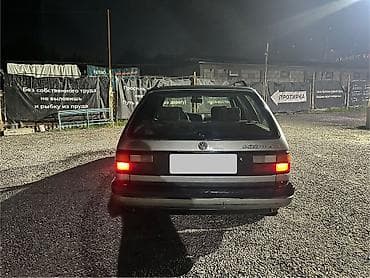 e star: Volkswagen Passat Variant: 1989 г., 1.8 л, Ручные, Бензин, Универсал — 3