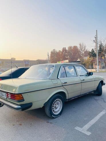 щит прибор 210: Mercedes-Benz седан (серия W123, интерьер) Описание: - Классический — 10