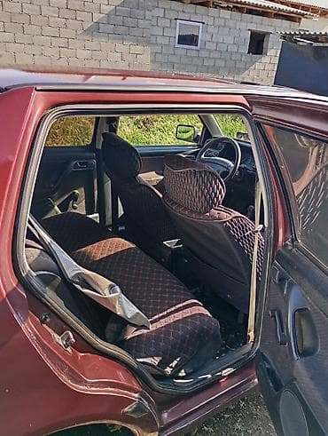 продажа авто мазда 626: Volkswagen Vento: 1993 г., Седан — 6